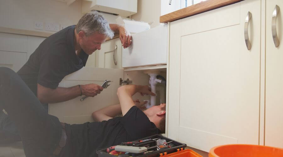 Professional burst pipe repair services in Walnut Hill, IL
